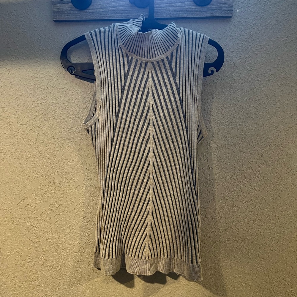 Sweater tank
